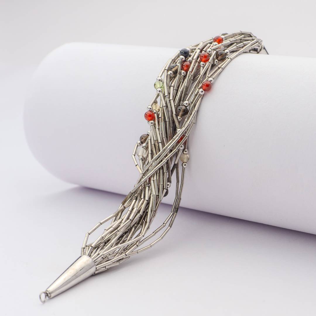 Sparkling Strands
