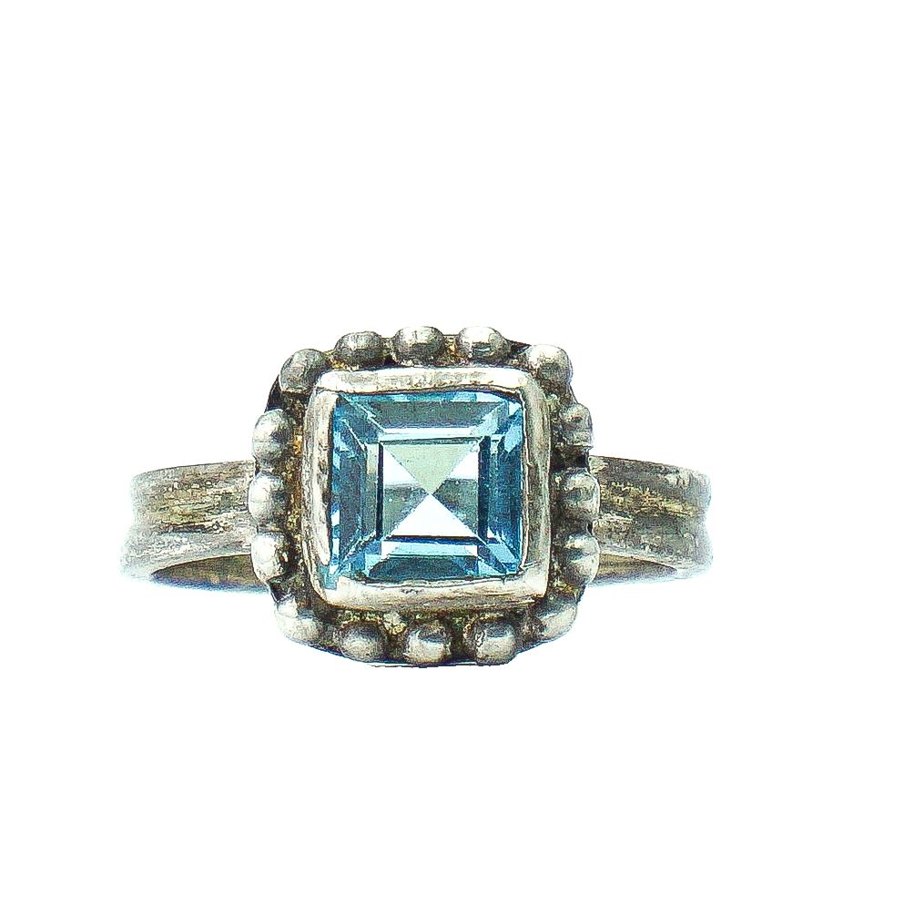 Topaz Ice Glow